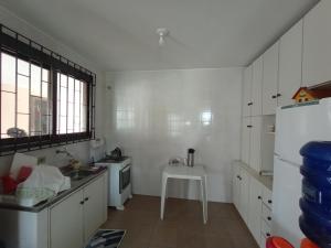 Kuchyň nebo kuchyňský kout v ubytování Linda Casa em Itapoá, balneário Paese + 9 fotografií