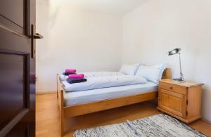 Postel nebo postele na pokoji v ubytování Guesthouse Nina