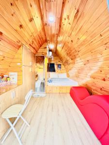 Η κουζίνα ή μικρή κουζίνα στο Bungalow Mộc Trà Home Dương Đông Phú Quốc