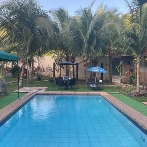 Bazén v ubytování Kubo B M&K's Guesthouse nebo v jeho okolí