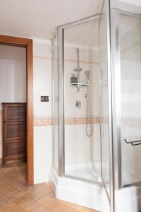 Elegant & Quiet Apartment next to Colosseo的一间浴室