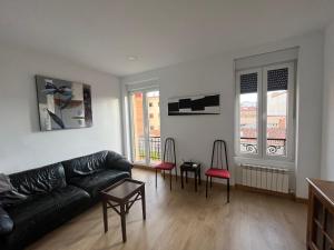 A seating area at Alba Renueva 6