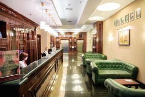 Posezení v ubytování Menorah Hotel