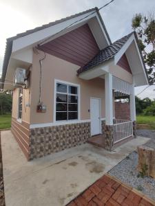 a renderización de una casa pequeña en Membunga Village, en Kota Bharu