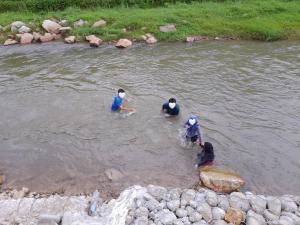 Hosté ubytování Homestay Hulu Langat Riverview with POOL BBQ beside RIVER Netflix Village Vibes WiFi Free