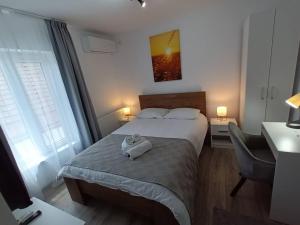 Postel nebo postele na pokoji v ubytování Old Town Studio 1 Apartment nr 2