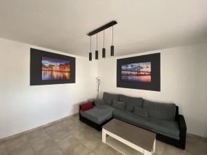 Posedenie v ubytovaní Casa Niky 25