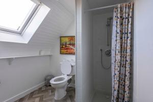 Ένα μπάνιο στο River View City Centre- Free Parking