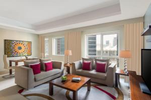 Setusvæði á Marriott Executive Apartments City Center Doha