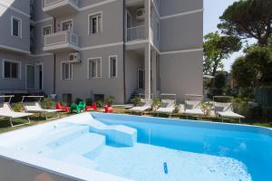The swimming pool at or close to Hotel Star