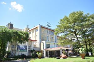 Aed väljaspool majutusasutust Lorin Syariah Hotel Sentul