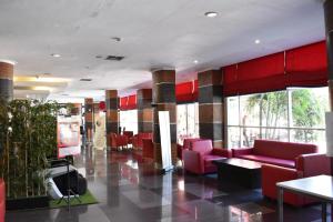 Istumisnurk majutusasutuses Lorin Syariah Hotel Sentul