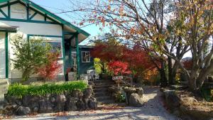 鉢巻山荘 連泊プランあり外面的花园