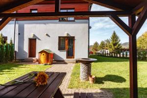 Zahrada ubytování Vila Kubik Lipno