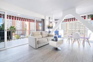 Część wypoczynkowa w obiekcie Agua Azul 4-A Apartment Levante-Rincon de Loix