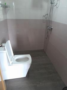 Bagno di Creek View Inn