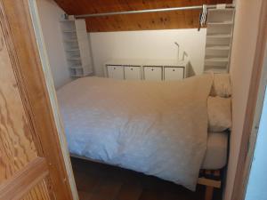 Postel nebo postele na pokoji v ubytování Studio privé aux portes des Fagnes