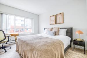 Galeriebild der Unterkunft Downtown Bellevue 2BR w WD Storage nr Shops SEA-318 in Bellevue + 32 Fotos