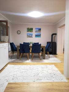 Χώρος καθιστικού στο Mountain home JASNA