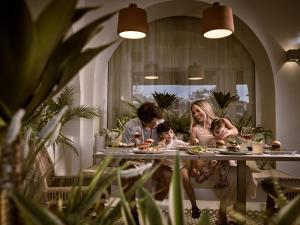 Majutusasutuse Marelen Hotel Zakynthos külastajad
