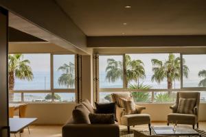 Un lugar para sentarse en 101 Pleasant Ways - With backup Power