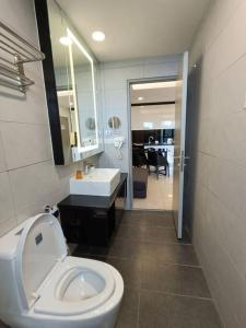 Et badeværelse på Genting Peak 4PaxStudio420R at Grand Ion Delemen