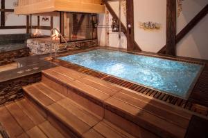 Bazén v ubytování Aïda Hôtel & Spa - "Adults Only" Relais & Châteaux nebo v jeho okolí