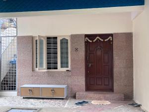 Foto Bangalore’is asuva majutusasutuse 2BHK with parking & ample space galeriist