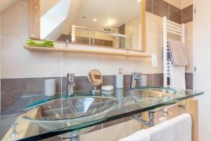 Kuchyň nebo kuchyňský kout v ubytování Appartement 100m2 Vilvic vue mer