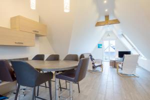 Posezení v ubytování Appartement 100m2 Vilvic vue mer