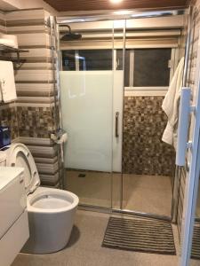 Un baño de Moana's Guesthouse