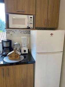 Nhà bếp/bếp nhỏ tại Apartamento entero en Caacupé.