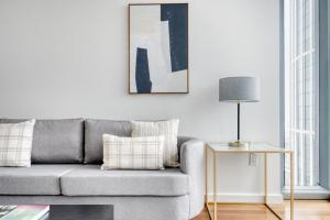 Galeriebild der Unterkunft Rincon Hill 1BR w WD Gym Pool nr Tech HQs SFO-778 in San Francisco