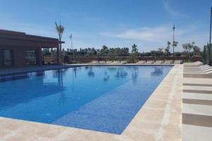 Bazén v ubytování Villa Marrakech piscine privée vue sur Golf&Atlas nebo v jeho okolí