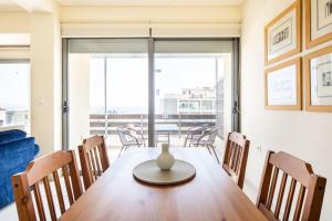 Posezení v ubytování Zenios Rafina - Sea View Rental with Easy Access to the Islands