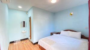 Postel nebo postele na pokoji v ubytování Koh Rong 71 Guesthouse