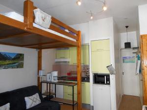 Η κουζίνα ή μικρή κουζίνα στο Appartement WIFI Monné centre Cauterets +35 φωτογραφίες