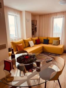 Гостиная зона в Grand resort luxury apartment