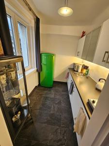 Кухня или мини-кухня в Yuki's Place - Central Design Apartment - Vienna Trade Fair - WU Campus - Downtown - Subway
 +93 фотографии