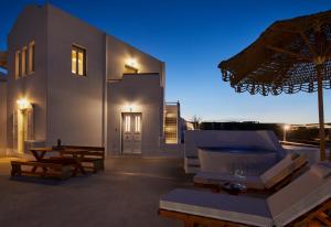 Foto dalla galleria di Athiri Santorini Hotel a Imerovigli
