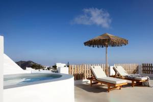 Piscina di Athiri Santorini Hotel o nelle vicinanze