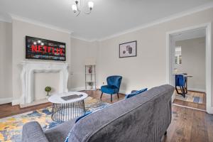 Кът за сядане в Doncaster DN8 Elegant 3 Bedrooms Travellers Contractors Haven Free Parking