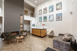 Posezení v ubytování Yo Hotel