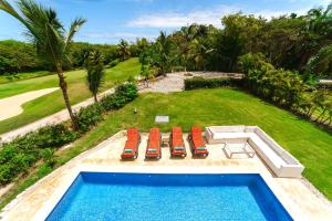 Výhled na bazén z ubytování Private Iberosta Villa Fortuna - 4BDR, Pool & Private Beach nebo okolí