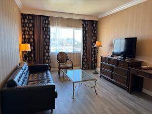 Et tv og/eller underholdning på Garden Suite Hotel and Resort