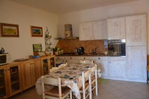 Giardini Di Fraicu tesisinde mutfak veya mini mutfak