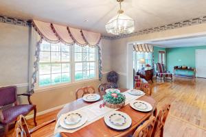 Gallery image of Pondside Lullaby in Griffin +32 photos