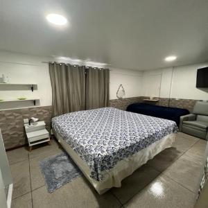 STUDIO 201 | WIFI 600MB | RESIDENCIAL JC, um lugar para ficar.客房内的一张或多张床位