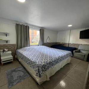 STUDIO 201 | WIFI 600MB | RESIDENCIAL JC, um lugar para ficar.客房内的一张或多张床位