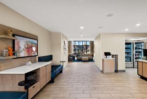 a lobby of a hospital with a waiting room at Sonesta ES Suites Denver South Park Meadows in Lone Tree